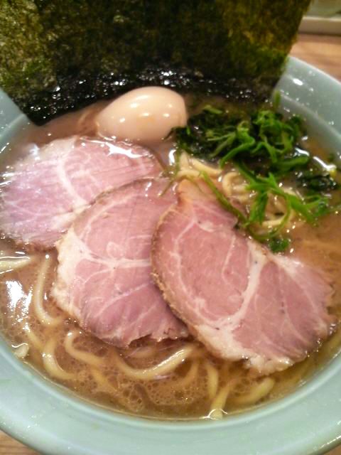 ラーメン中盛 味玉 チャーシュー