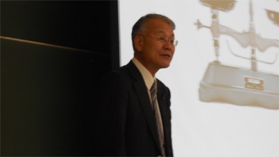 第60回平和講座を開催しました。(2012年12月7日)