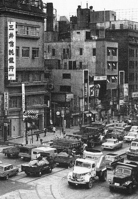 昭和30年頃の新橋カメラ