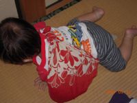 転びました