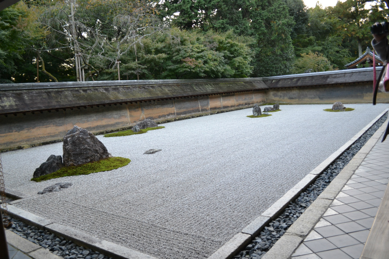 京都のまちあれこれ 龍安寺の石庭 サンキ建設のこだわり注文住宅