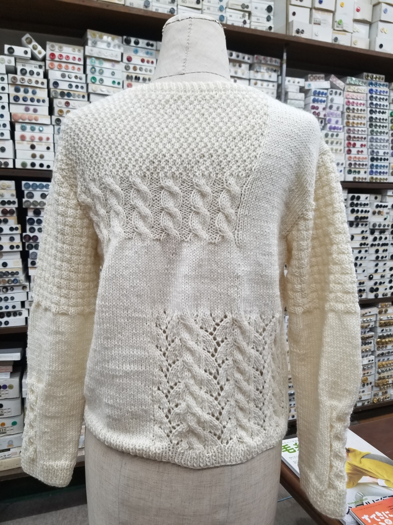 手編セーター 模様編み - ニット/セーター