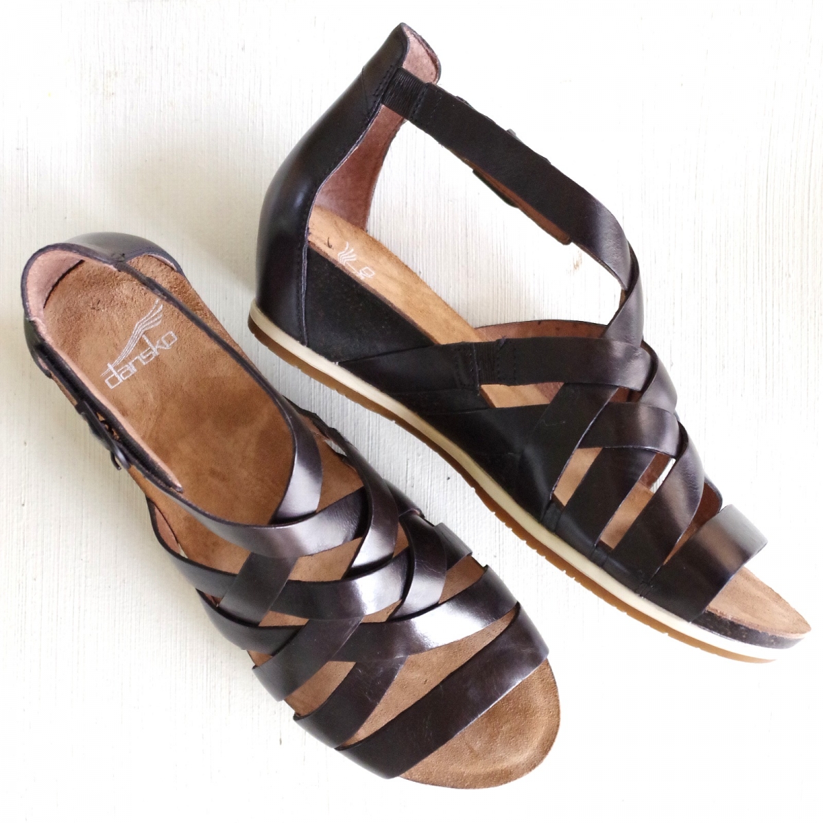 󥹥  Dansko Vivian Graphite Vintage Pull Up