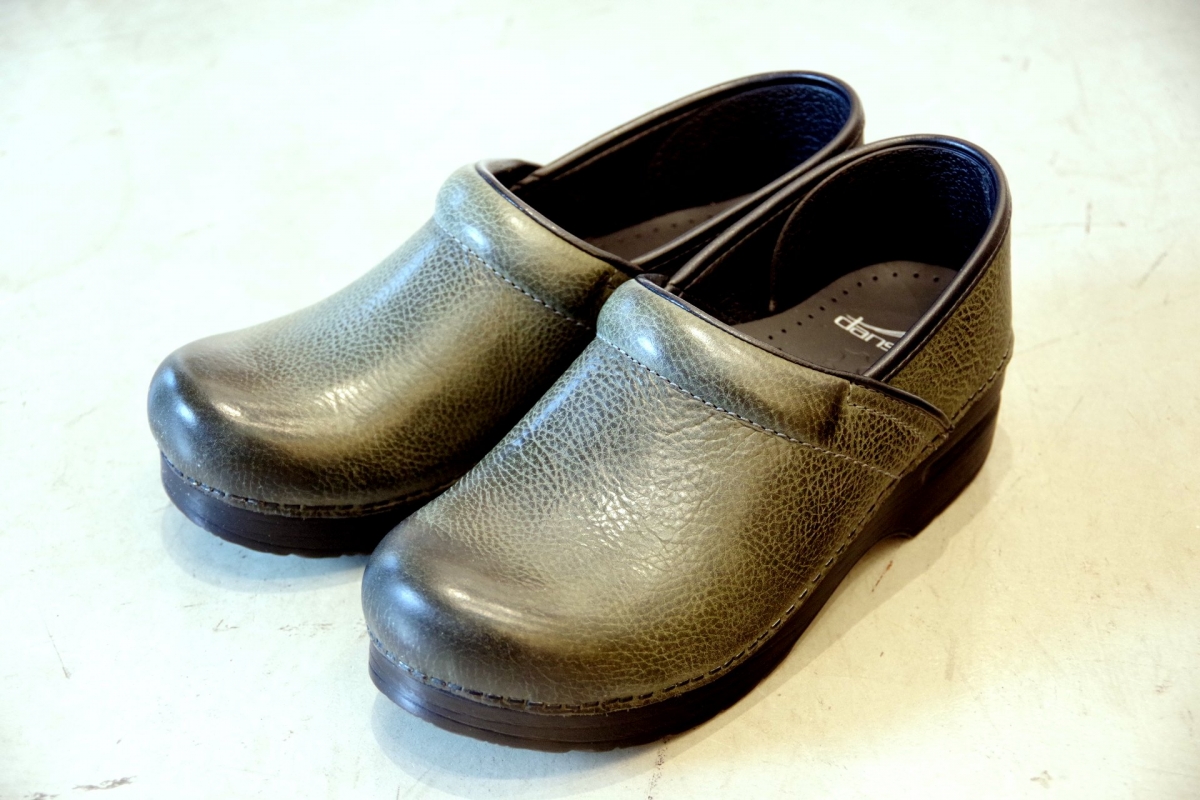 ダンスコ赤 dansko-9530290-n1.jpg