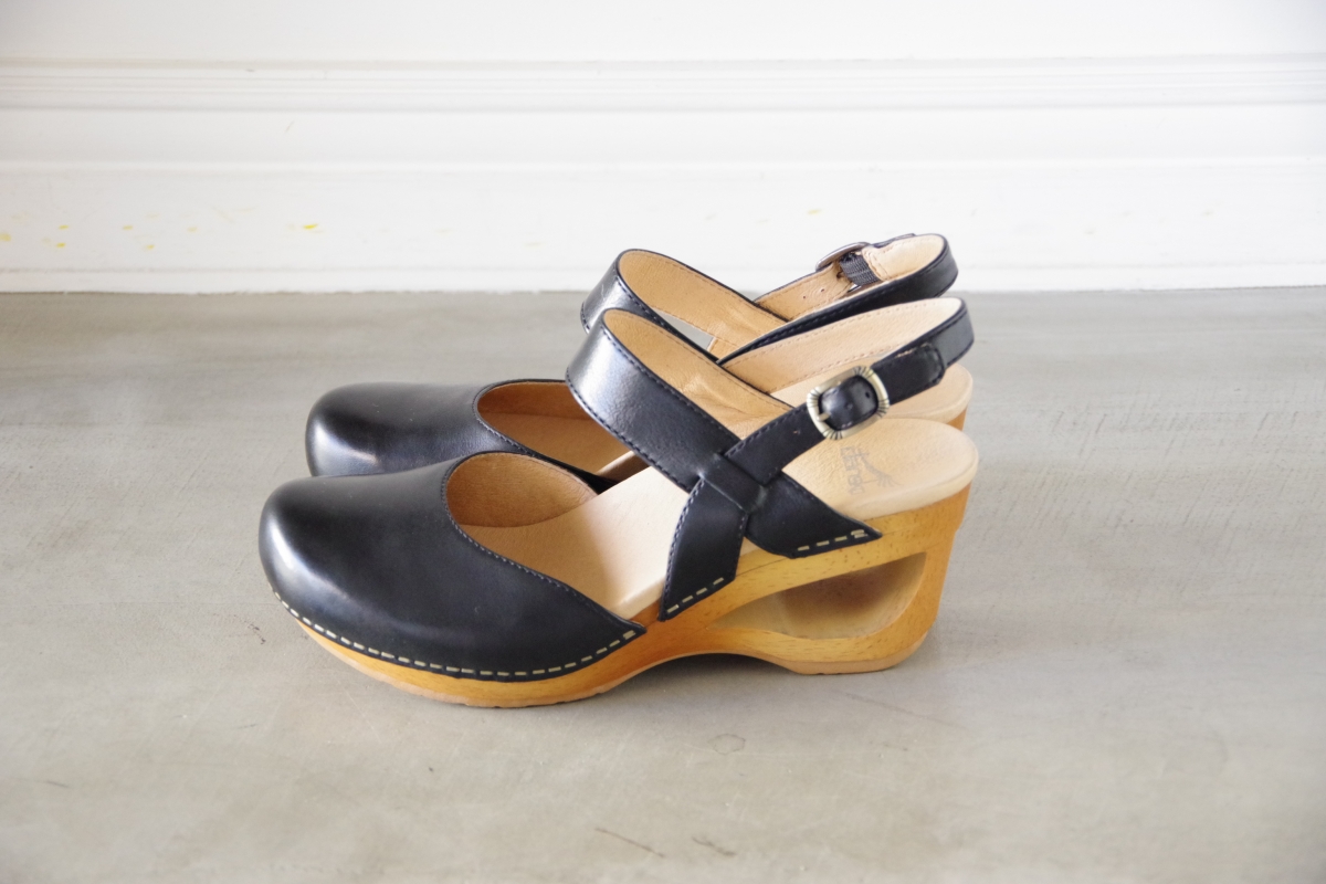 Taci Black Waxy Calf.JPG