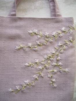 リボン刺繍しだれ桜