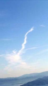 竜みたいな雲