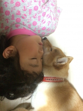 次女と柴犬のきな子