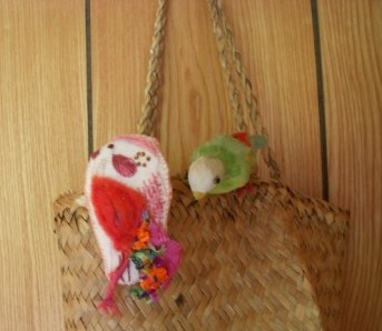 インコちゃんブローチ