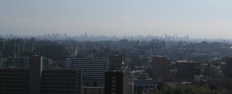 大阪市内を望む