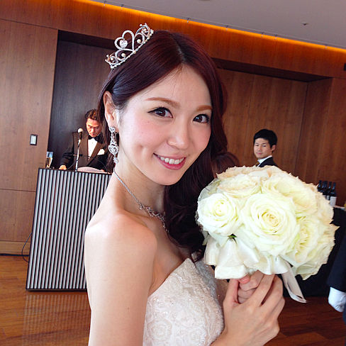 Akb卒業後結婚 妊娠した菊地あやかが結婚式 元メンバーの反応は 旧 ひとりっこタイム エンタメ速報