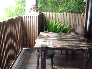 テラスでランチ