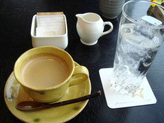 コーヒーは別料金