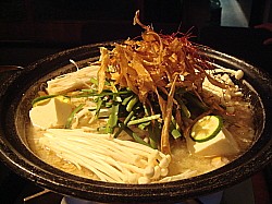 メインのモツ鍋