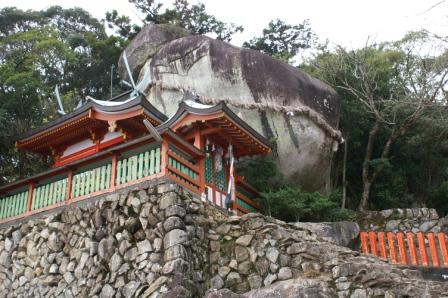 神倉神社ゴトビキ岩