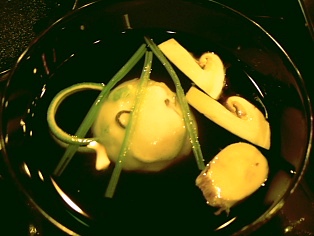 秋の萩をイメージした料理