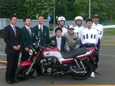 学校 篠路 自動車