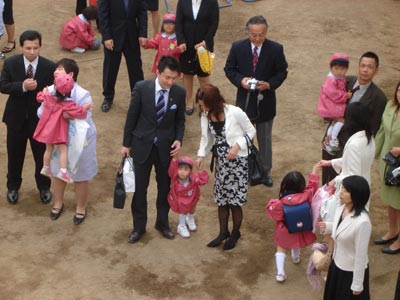 服装 式 幼稚園 入園