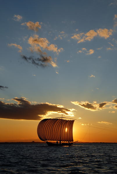 夕景 帆引き船