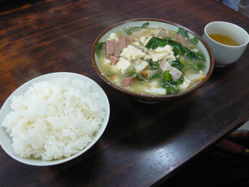 だるまそば みそ汁