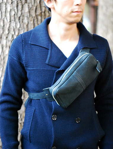 Shoulder-pouch.bk05.jpg