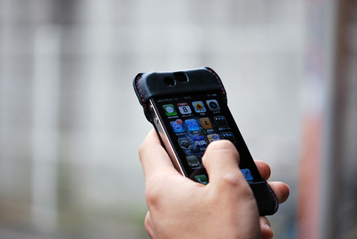 vixaiphone06.jpg