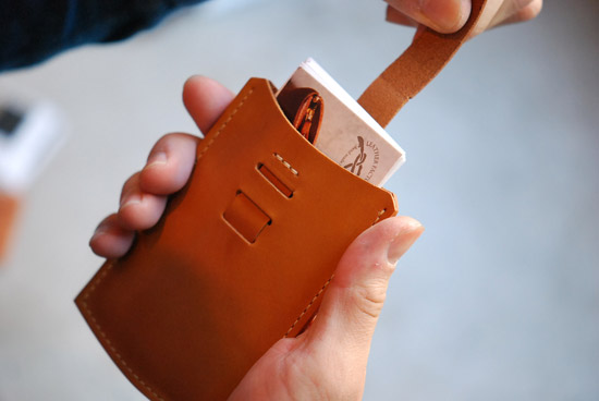 Card-holder08.jpg