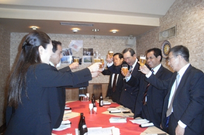 発足会 乾杯