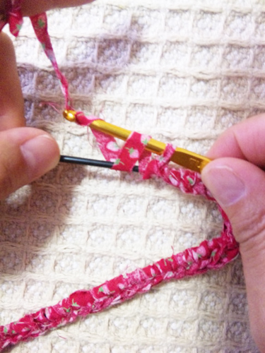 １時間で出来る 布編みで針金ハンガーのリメイク 図解編み方付き Pleasant Time For Woman 浅く広く 短く 簡単に生活の知恵
