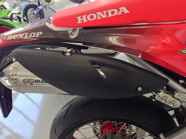 新型CRF250 MD47 カーボンタンクカバー - タンク - パーツ