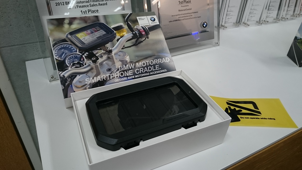 BMWモトラッド 純正ナビ クレードル R1200RS