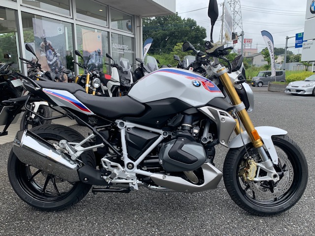 BMW ひらべったい R1250R ローシート