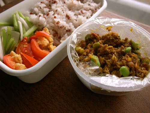 枝豆とひき肉のカレー弁当