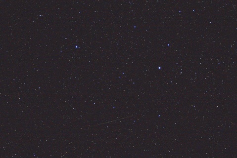 デネボラと土星と暗い群流星