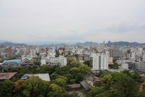 高知城より市内を望む