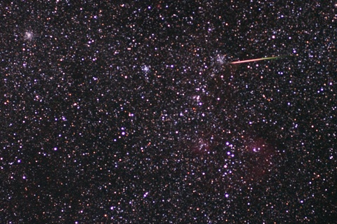ぎょしゃ座中心を流れる散在流星