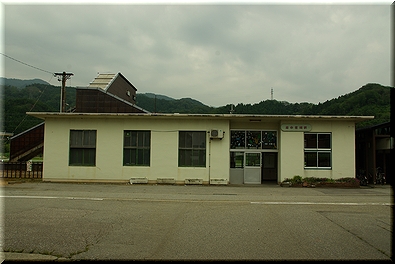 越中宮崎駅