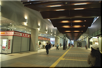 JR高岡駅