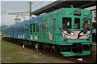 伊賀鉄道 忍者列車(緑)
