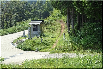 人形山 登山口