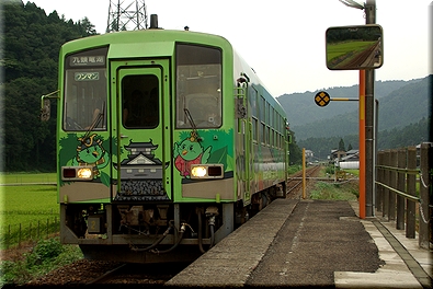 越美北線 ラッピング車両