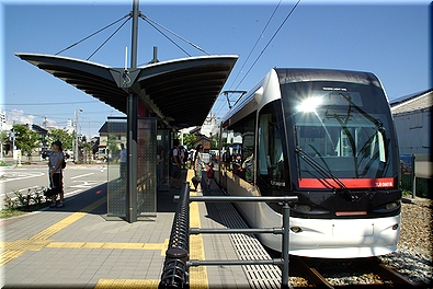 岩瀬浜駅
