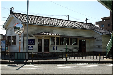 東岩瀬駅