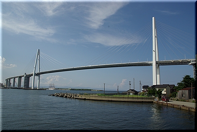 新湊大橋