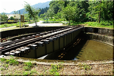 北濃駅 転車台