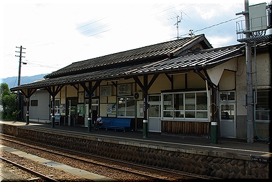 美濃白鳥駅