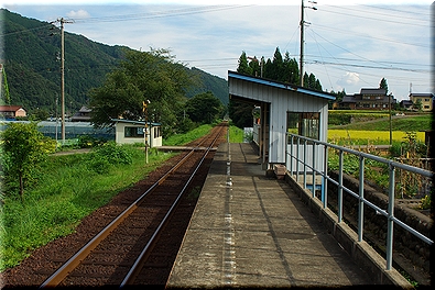 上万場駅