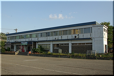 能生駅