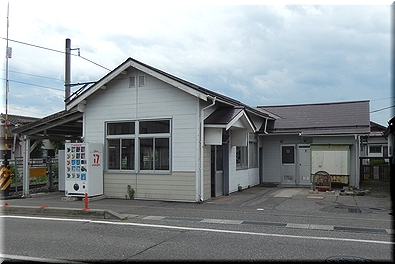 南豊科駅