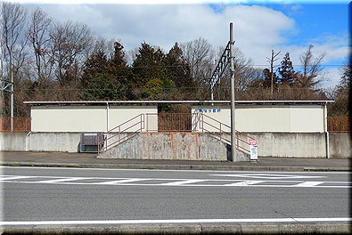 京セラ前駅
